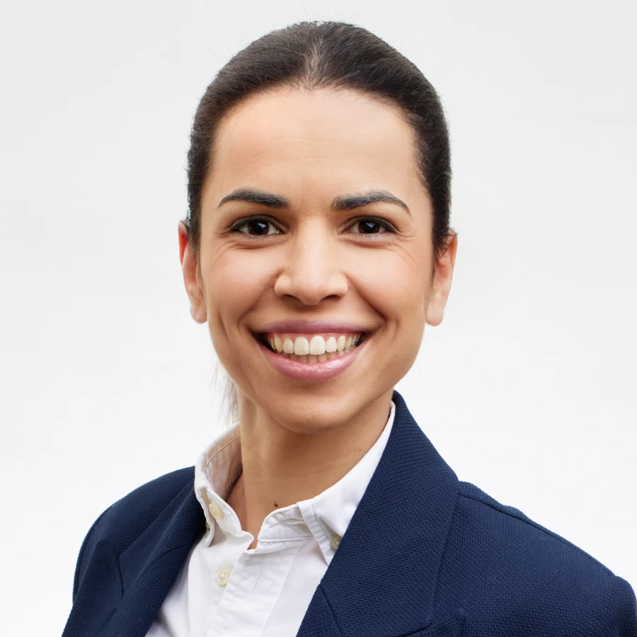 paris-daniela-assistante-dentaire